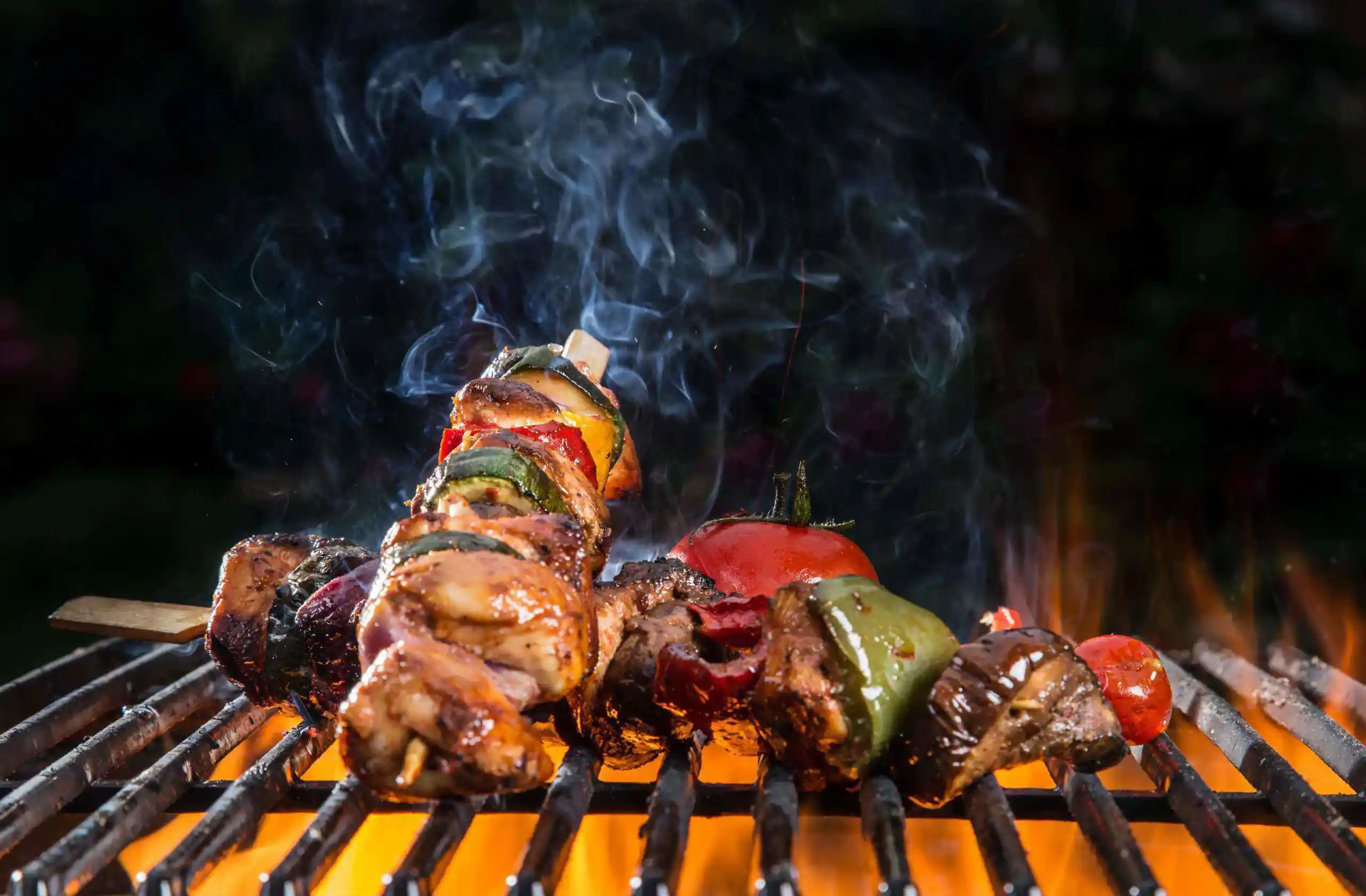 brochetas de carne a la parrilla