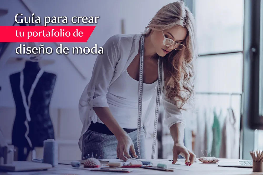 Diseñadora de modas trabajando en su próxima creación