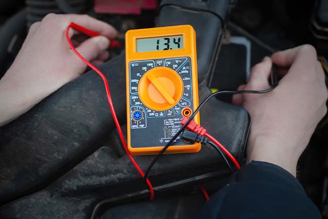 conoce-todo-sobre-un-multimetro-automotriz