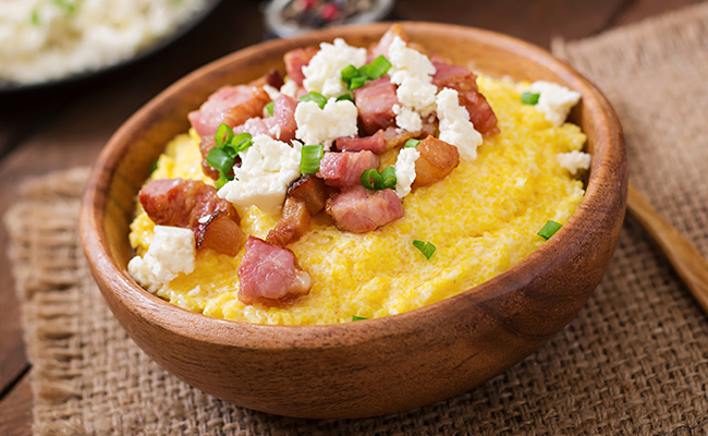 tazon con pure de papas con queso y tocino