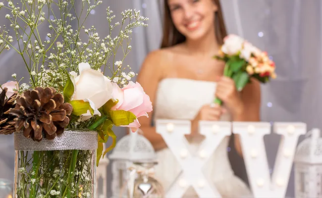 quinceañera en su fiesta