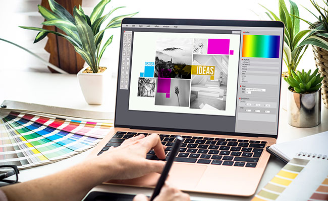 n emprendedor armando un post para sus RRSS en canva